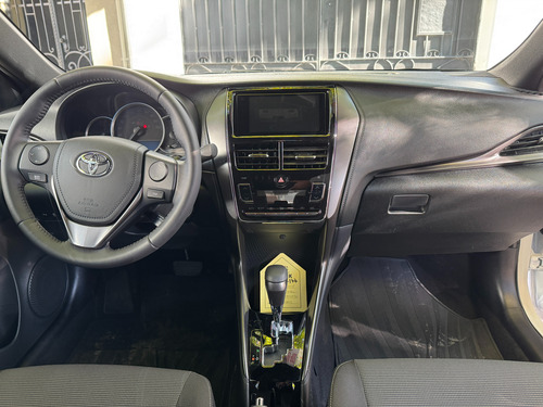 Toyota Yaris 1.5 107cv Xls Cvt