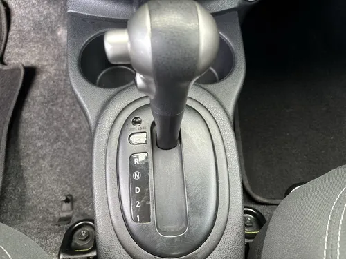 Nissan Versa Drive 2020