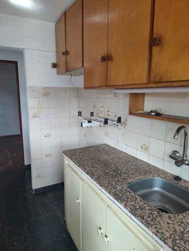 Dueño Vende, Apto. 2 Dormit., Piso 2 P/escal, Comp.cutcsa Iv