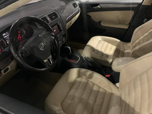 Volkswagen Jetta 2.0 Tsi Highline 211cv Gasolina 4p