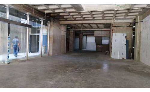 Las Mercedes Av. Orinoco Local En Venta