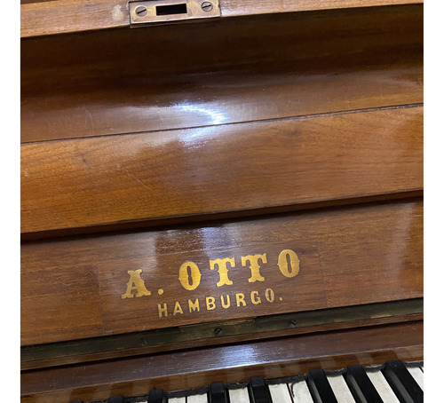 Piano Alemán A.otto Hamburgo
