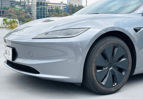 Tesla Model 3 Dual Motor 548 Km 2025