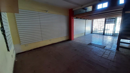 Imagen 3 de 11 de Local Comercial Campana - Centro