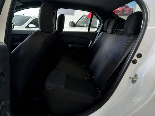 Imagem 8 de 9 de Renault Logan 1.0 12v Sce Flex Life Manual