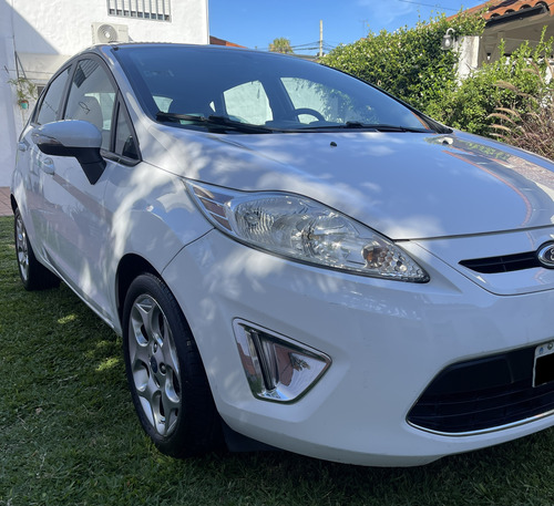 Ford Fiesta Kinetic 1.6 Titanium 120cv