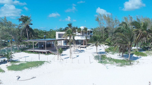 Terreno Residencial Con Club De Playa, Canchas Deportivas, C