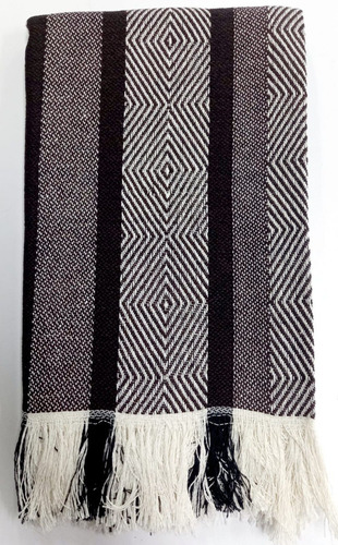Poncho Artesanal Rombos Café Oscuro