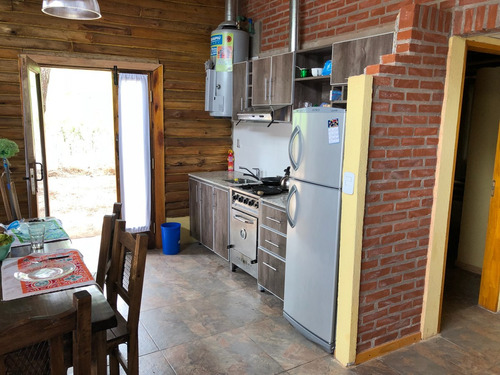 Imagen 7 de 16 de Cabañas De Troncos Maqawis, Para 5 Personas..