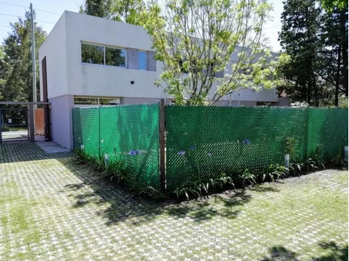 Imagen 6 de 30 de Dúplex Venta - 2 Dormitorios 2 Baños 2 Cocheras - 120 Mts2 Totales - City Bell