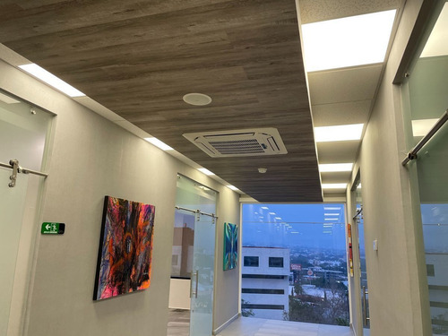 Imagen 16 de 27 de Oficinas Corporativas Nuevas Y Modernas