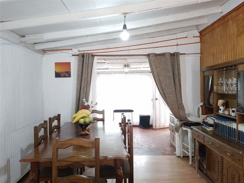 Acogedora Casa En Venta De 4 Dorm. En Quintero