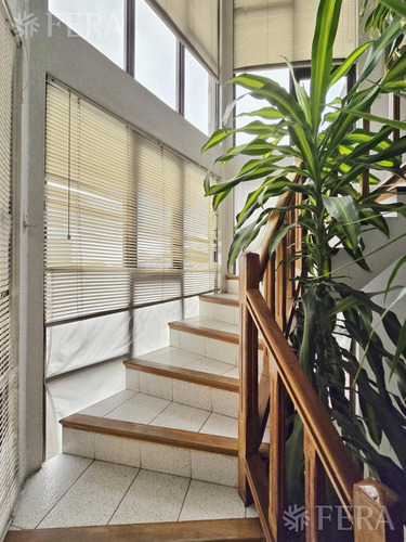 Venta Casa 5 Ambientes Con Cochera Y Jardín En Wilde