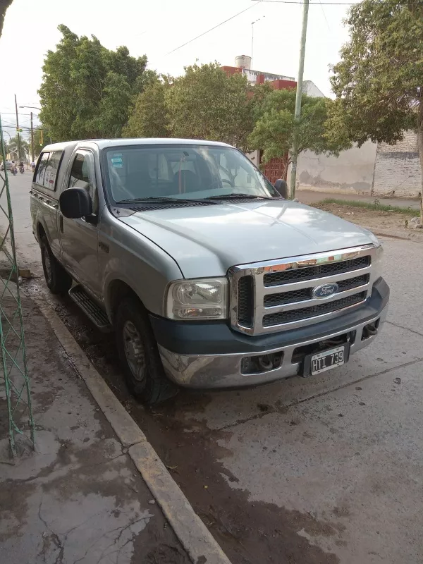 Ford F-100 3.9 Cab. Simple Xlt 4x2