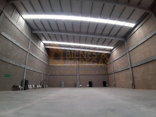 Bodegas En Arriendo Girardota 643-5199