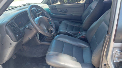 Mitsubishi L200 2.5 Sport Hpe Cab Doble 4x4