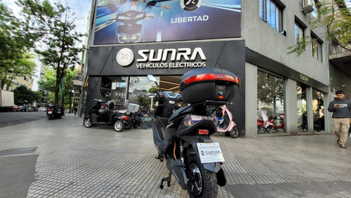 Imagen 12 de 18 de Moto Electrica Sunra Leo / Promo Con Baul De Regalo / G