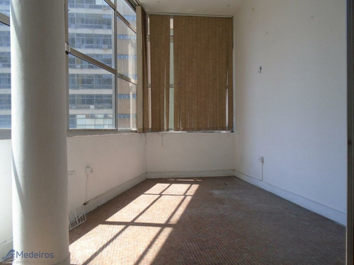 Imagem 8 de 15 de Apartamento 01 Dormitório,terraço Amplo, Ao Lado Metrô,terminal De Ônibus,av 9 De Julho-bela Vista. - Md990