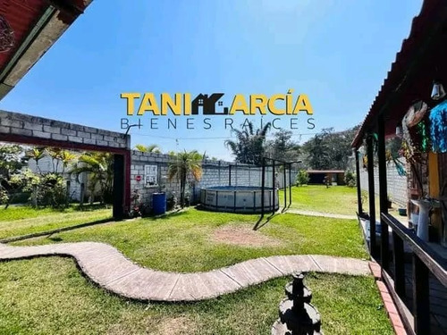 Vendo Bonita Propiedad De 600 M2 Bardeada Ideal Para Salón De Fiestas
