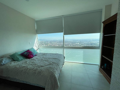 Imagen 11 de 21 de Impecable Departamento Con Excelentes Acabados Y Vista Excepcional, Punta Norte.