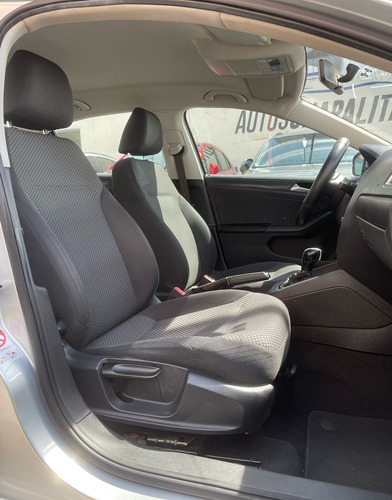 Volkswagen Jetta 2.5 Style At