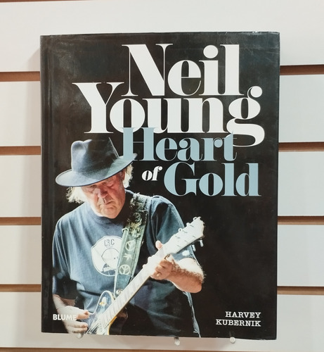  Neil Young. Heart Of Gold