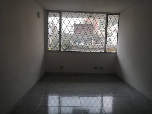 Apartaestudio En Arriendo Las Aguas 172-1628