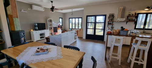 Venta Casa Chacra 4 Ambientes Barrio La Catalina Carlos Keen Lujan