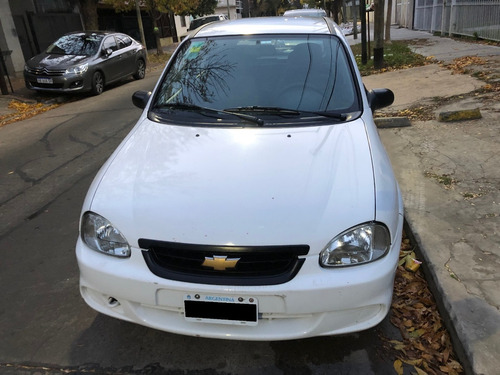 Imagen 8 de 15 de Chevrolet Corsa Classic Sw Life 1.4n 2010