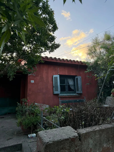 Se Venden 2 Casas En Lezica Mismo Padrón
