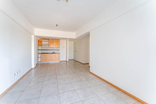 Imagen 22 de 30 de Depto Venta 3 Amb Balcón C/frente Baño+toilette