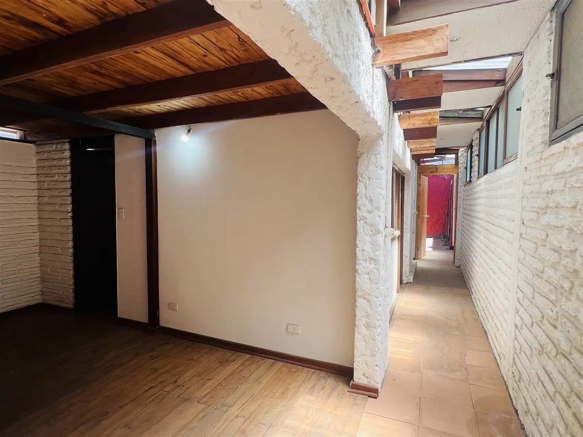 Imagen 1 de 22 de Casa En Venta. Calle Ruiz Tagle, Estación Central.
