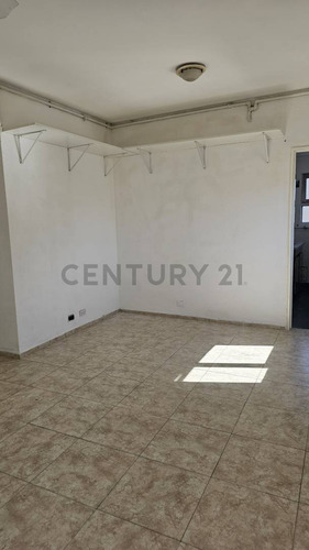 5 E/ 47 Y 48 Monoambiente En Venta