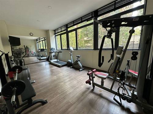 Departamento En Arriendo De 2 Dormitorios En Las Condes