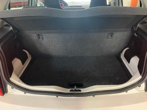 Volkswagen Up! 2015 1.0 High Up! 75cv 5 P