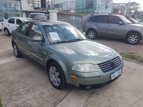 Volkswagen Passat 3.0 V6 Automático