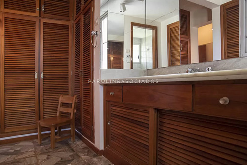 Apartamento En Veneta De 3 Dormitorios En Malecon Iii, Punta Del Este