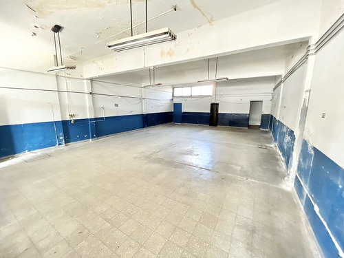Venta De Local 180 M2 En Estacion De Ciudadela Excelente Vis