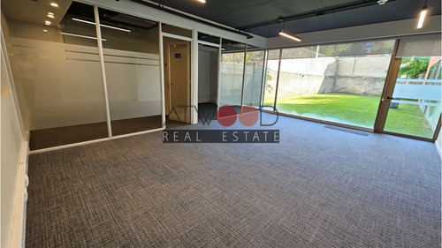 Local / Oficina 289 M2 Con Patio