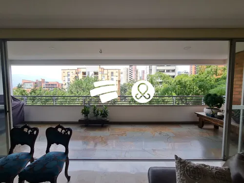 Apartamento Muy Amplio Y Con La Mejor Ubicación En La Milla De Oro De El Poblado