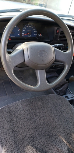 Toyota Hilux 3.0 D/cab 4x4 Sr 2002