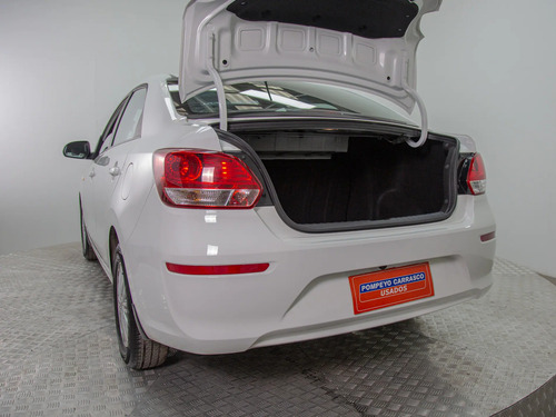 Kia 1.4 Lx Ac Mt Soluto