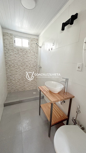 Apartamento En Alquiler De 2 Dormitorios En Piedras Blancas