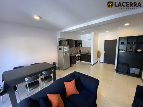 Imagen 8 de 18 de Hermoso Semipiso En Villa Ballester Centro!