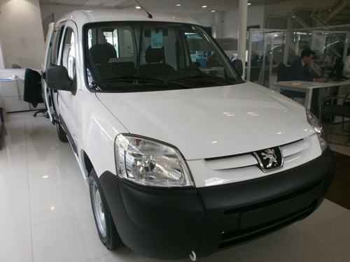 Imagen 8 de 24 de Peugeot Partner 2023 1.6 Furgon Confort