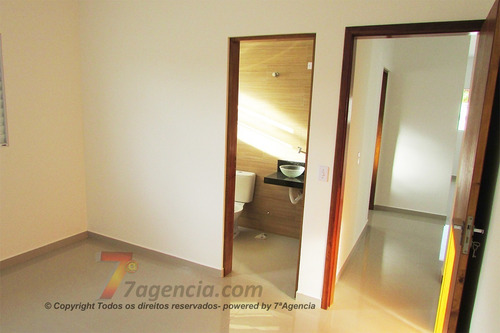 Imagem 6 de 24 de Casa Em Itanhaem Nova 2 Dorms Sendo 1 Suite Piso Porcelanato Espaço Gramado Garagem 3 Carros
