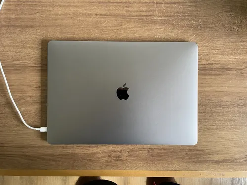 Notebook Apple Macbook Pro 15 2019 6-core I7 16gb 512gb 4gb