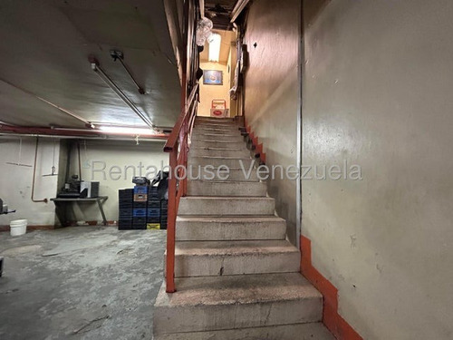 [ocal En La California Norte, Con 388 M² Estratégicamente Distribuidos En Alquiler