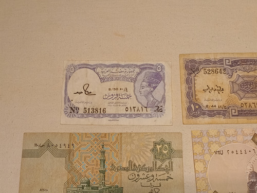 Billetes De Egipto Antiguos One Pound Piastres Son 4