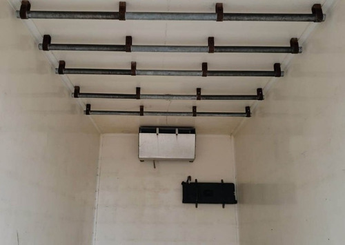Imagem 10 de 15 de Volkswagen 8-160 Delivery Camara Fria 5m
